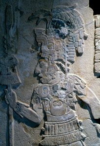 Flachrelief, das die Gefangennahme von Bolon Yoop durch Kan Bahlam II zeigt, aus Tempel XVII, Palenque, 695 n. Chr.